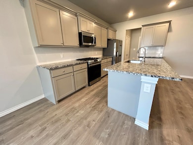 7612 61st St, Lubbock, TX 79407 - photo 4