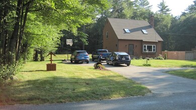 252 Mattapoisett Rd, Acushnet, MA 02743 - photo 4