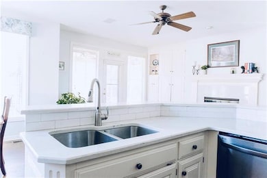 20515 W 98th St, Lenexa, KS 66220 - photo 4