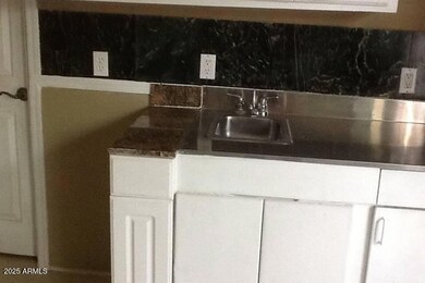 328 D Kitchen
