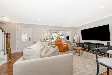 16 Downs Rd, Hempstead, NY 11550 - photo 5