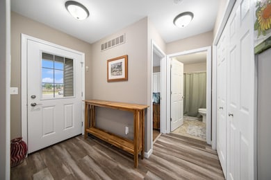 784 Meadows Ct, Grass Lake, MI 49240 - photo 3