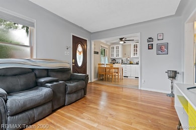 2020 Kingsbury Ave, Dearborn, MI 48128 - photo 6