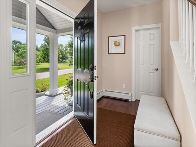 520 Sycamore St, Shelburne, VT 05482 - photo 3