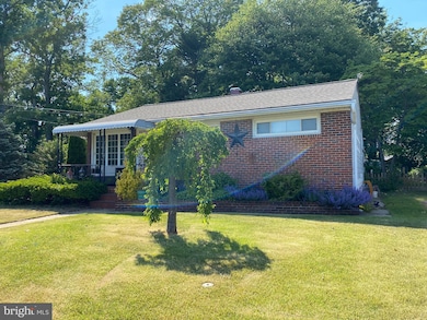 512 Milton Ave, Glen Burnie, MD 21061 - photo 2