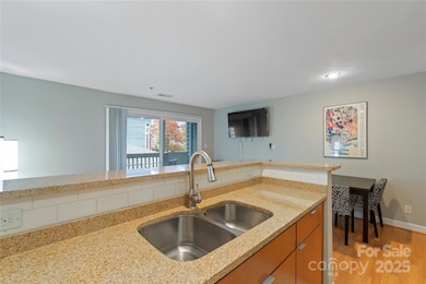 505 N Graham St unit 2G, Charlotte, NC 28202 - photo 7