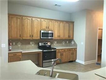 BREAKFAST BAR TOO