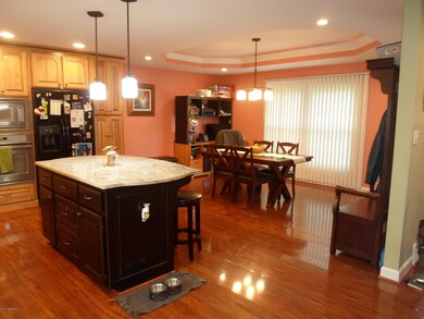 8006 Mary Sue Dr, Louisville, KY 40291 - photo 7