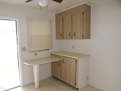 619 Amaryllis - Office