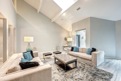 9666 Longmont Dr, Houston, TX 77063 - photo 3