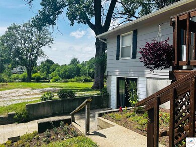 305 W 4th St, Calhoun, MO 65323 - photo 4