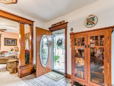 1927 N Story St-25