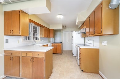 1210 Jefferson Rd, Greensboro, NC 27410 - photo 7