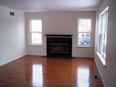 2200 Bowwood Ct, East Stroudsburg, PA 18301 - photo 5