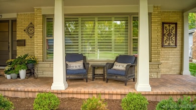 609 Bowling Green Ct, Naperville, IL 60563 - photo 4