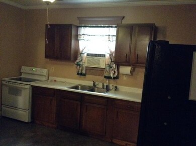 640 E Chestnut St, Lancaster, OH 43130 - photo 4