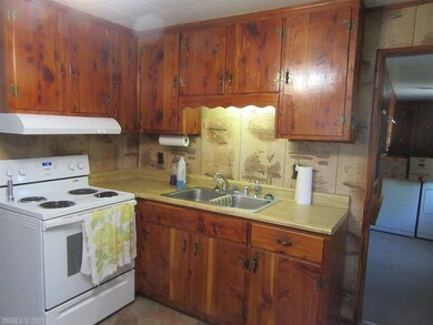 814 Paca St, Pulaski, VA 24301 - photo 5