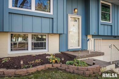 5638 Quercus Ln, Davenport, IA 52806 - photo 2