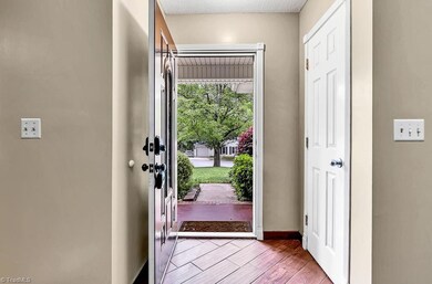 Entry area with coat closet