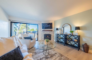 250 Forest Ridge Rd unit 27, Monterey, CA 93940 - photo 6