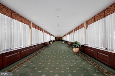 Skyline Plaza unit 2218S, Baileys Crossroads, VA 22041 - photo 4