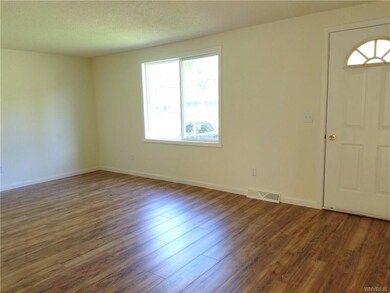 863 Lee Ave, North Tonawanda, NY 14120 - photo 7