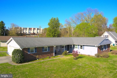 12733 Haskell Ln, Bowie, MD 20716 - photo 2