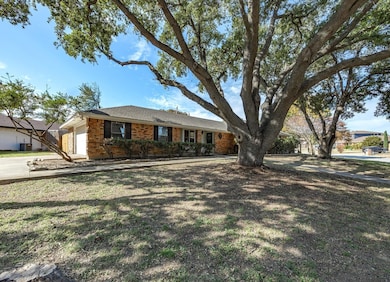 7124 Meadow Park N, North Richland Hills, TX 76180 - photo 3