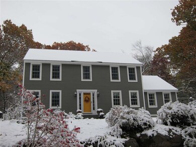 40 White Plains Ave, Londonderry, NH 03053 - photo 2