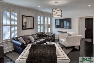 24 W Gordon Ln, Savannah, GA 31401 - photo 7