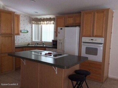 Kitchen 1052