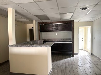 2323 Main St, Waller, TX 77484 - photo 4