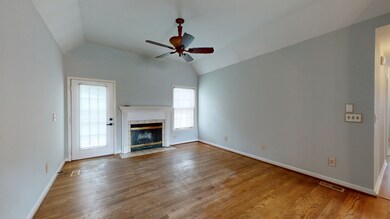 124 Fitzpatrick Ct, Nashville, TN 37214 - photo 6