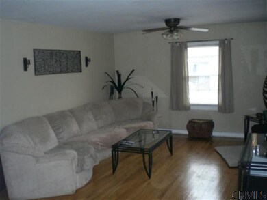 51 Cuthbert St, Schenectady, NY 12302 - photo 3