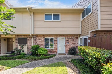 2515 Bering Dr unit 11, Houston, TX 77057 - photo 4