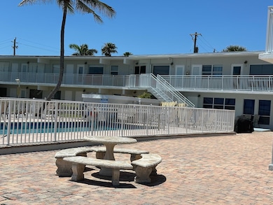 2508 Bay Dr unit 25, Pompano Beach, FL 33062 - photo 4