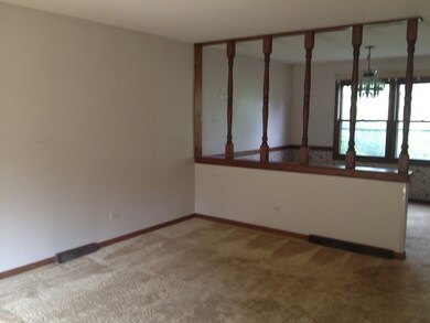 209 White Oak Dr, Wheaton, IL 60187 - photo 4