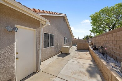 39434 Basalt Ct, Palmdale, CA 93551 - photo 5