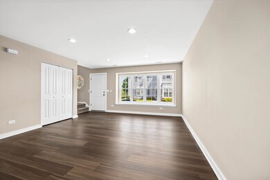 1921 Cherrywood Ct, Joliet, IL 60435 - photo 2