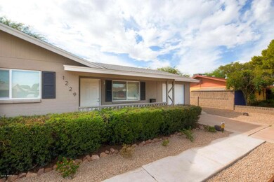 1229 W 10th Place Tempe AZ-large-030-45-