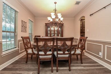 2206 Montclair Oaks Ln, Spring, TX 77386 - photo 6