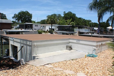 3-Deck over boat house