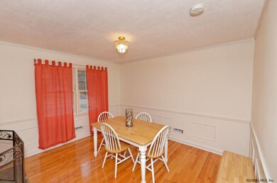 1012 Merlin Dr, Schenectady, NY 12309 - photo 6