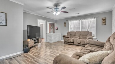 1430 Holt St, Ardmore, OK 73401 - photo 6