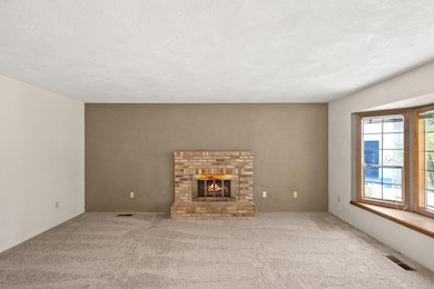 876 Ridgeway Cir, Medford-01 (1)