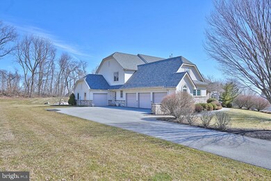 6477 Sweetbriar Ln, Zionsville, PA 18092 - photo 5