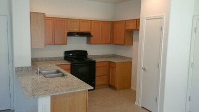 Kitchen 001