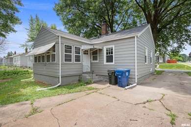 2633 Esplanade Ave, Davenport, IA 52803 - photo 3