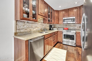 40 Ettl Ln unit 18, Greenwich, CT 06831 - photo 6