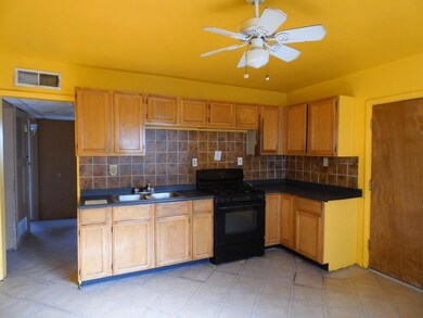8425 White Rd, El Paso, TX 79907 - photo 7
